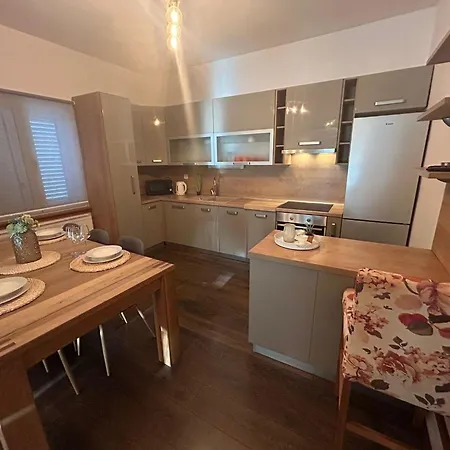 Zorica Apartament Biograd Na Moru